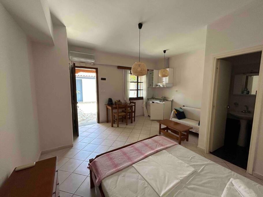 Appartamento Cozy Studio In Skala, Agistri Esterno foto
